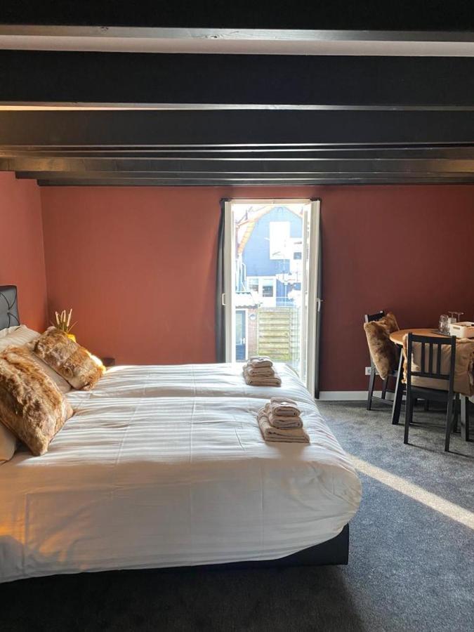 B&B With Or Without De Schuur Zierikzee Exteriör bild