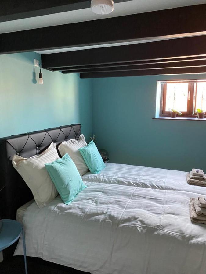 B&B With Or Without De Schuur Zierikzee Exteriör bild