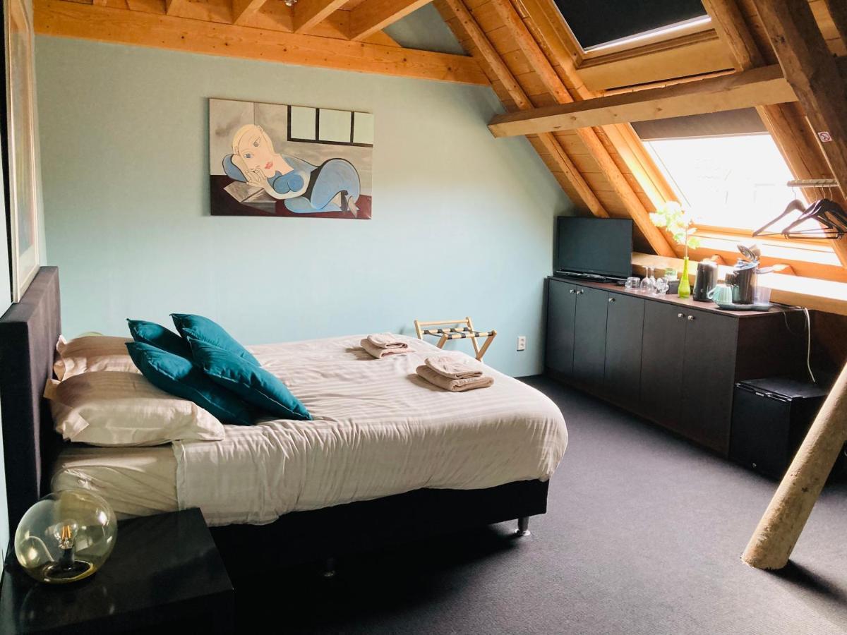 B&B With Or Without De Schuur Zierikzee Exteriör bild