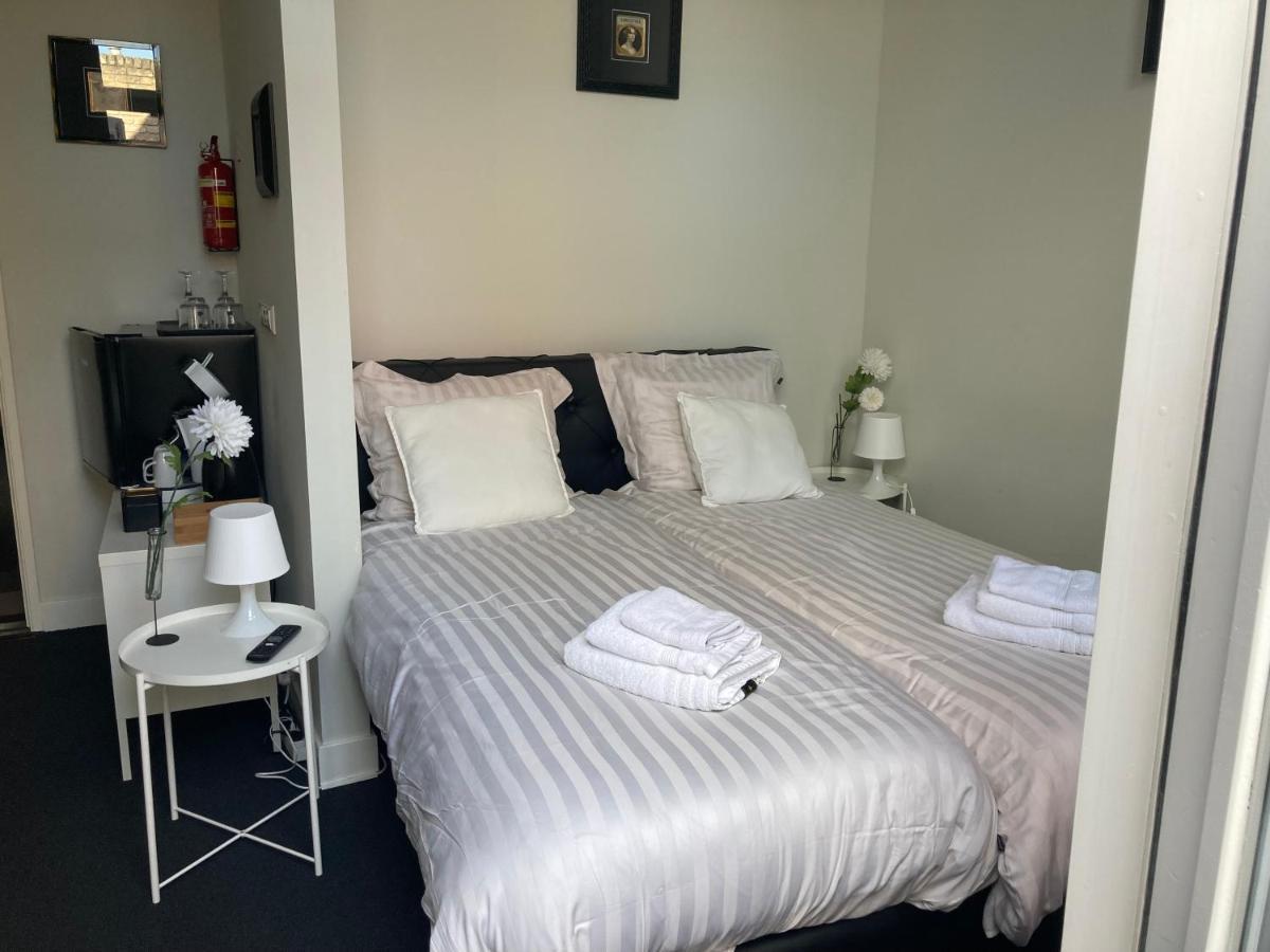 B&B With Or Without De Schuur Zierikzee Exteriör bild